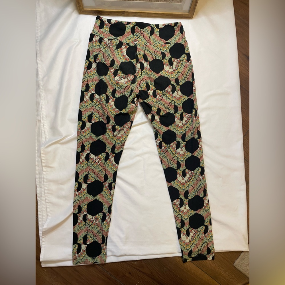 LuLaRoe size OS green Minnie Mouse leggings - Picture 3 of 4